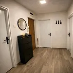 Stylish & Cozy Apartment-free Parking-novo Apartman Sarajevo