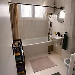 Apartman Stylish & Cozy Apartment-free Parking-novo Sarajevo