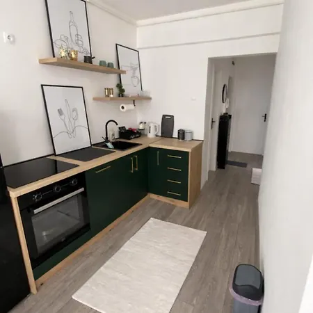 Stylish & Cozy Apartment-free Parking-novo Sarajevo