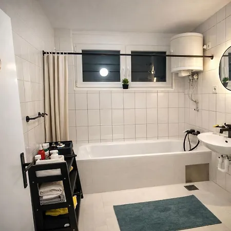 Stylish & Cozy Apartment-free Parking-novo